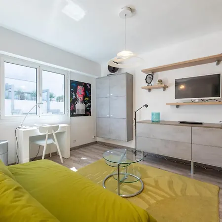 Bright In The Heart Of Apartment *